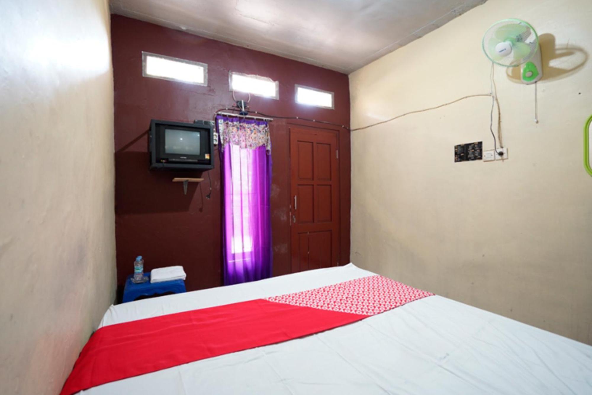 Oyo 927 Carina Hotel Claket Exterior photo