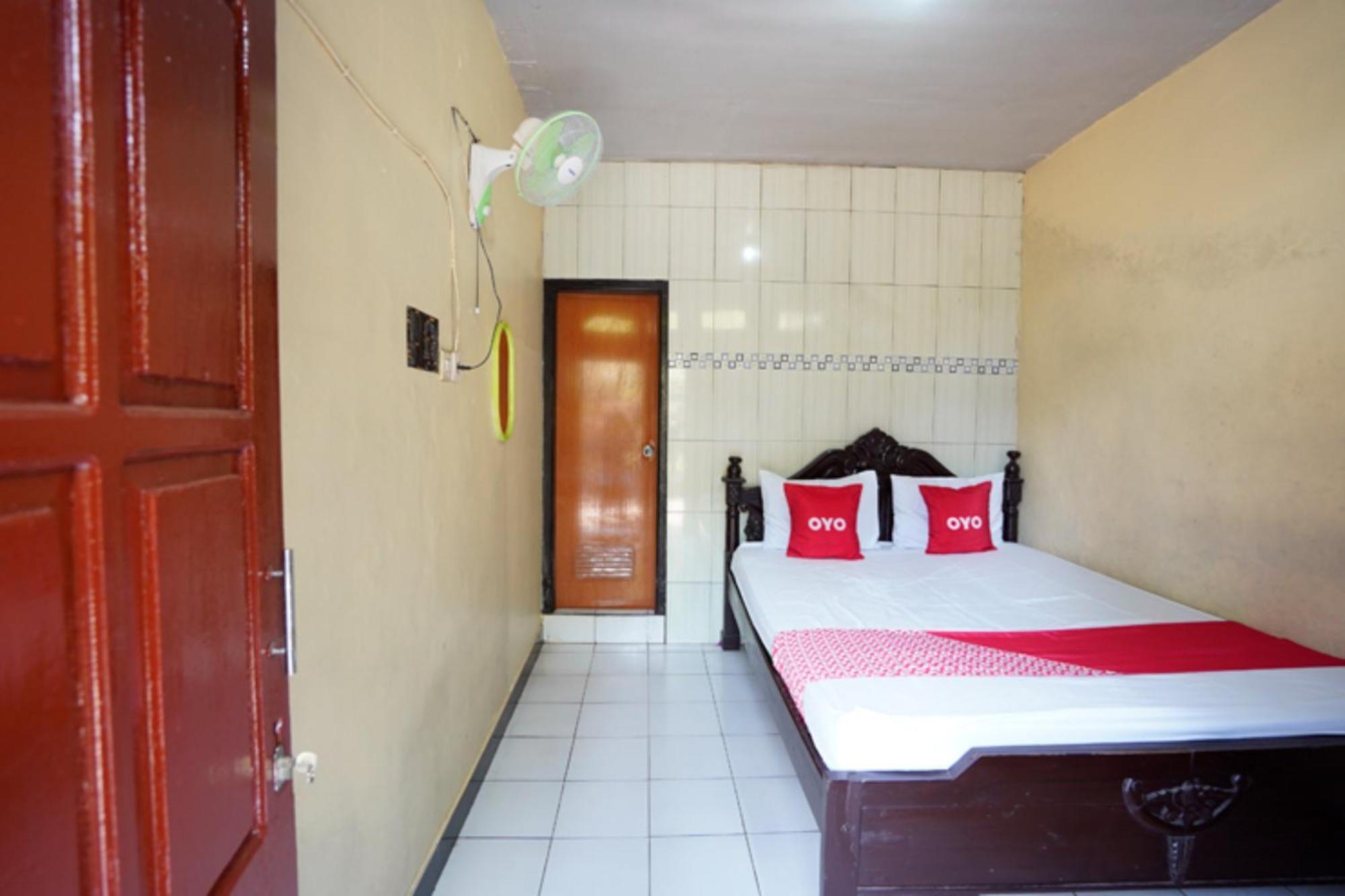 Oyo 927 Carina Hotel Claket Exterior photo