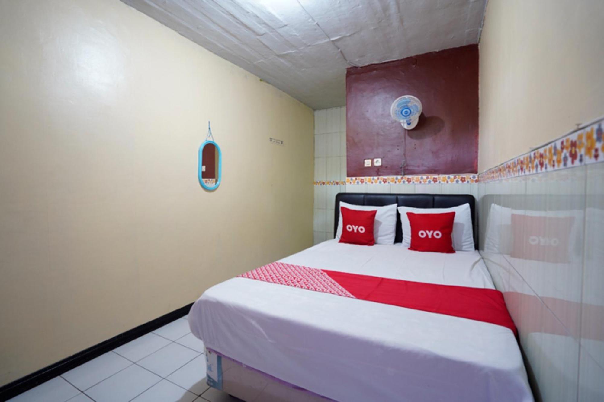 Oyo 927 Carina Hotel Claket Exterior photo
