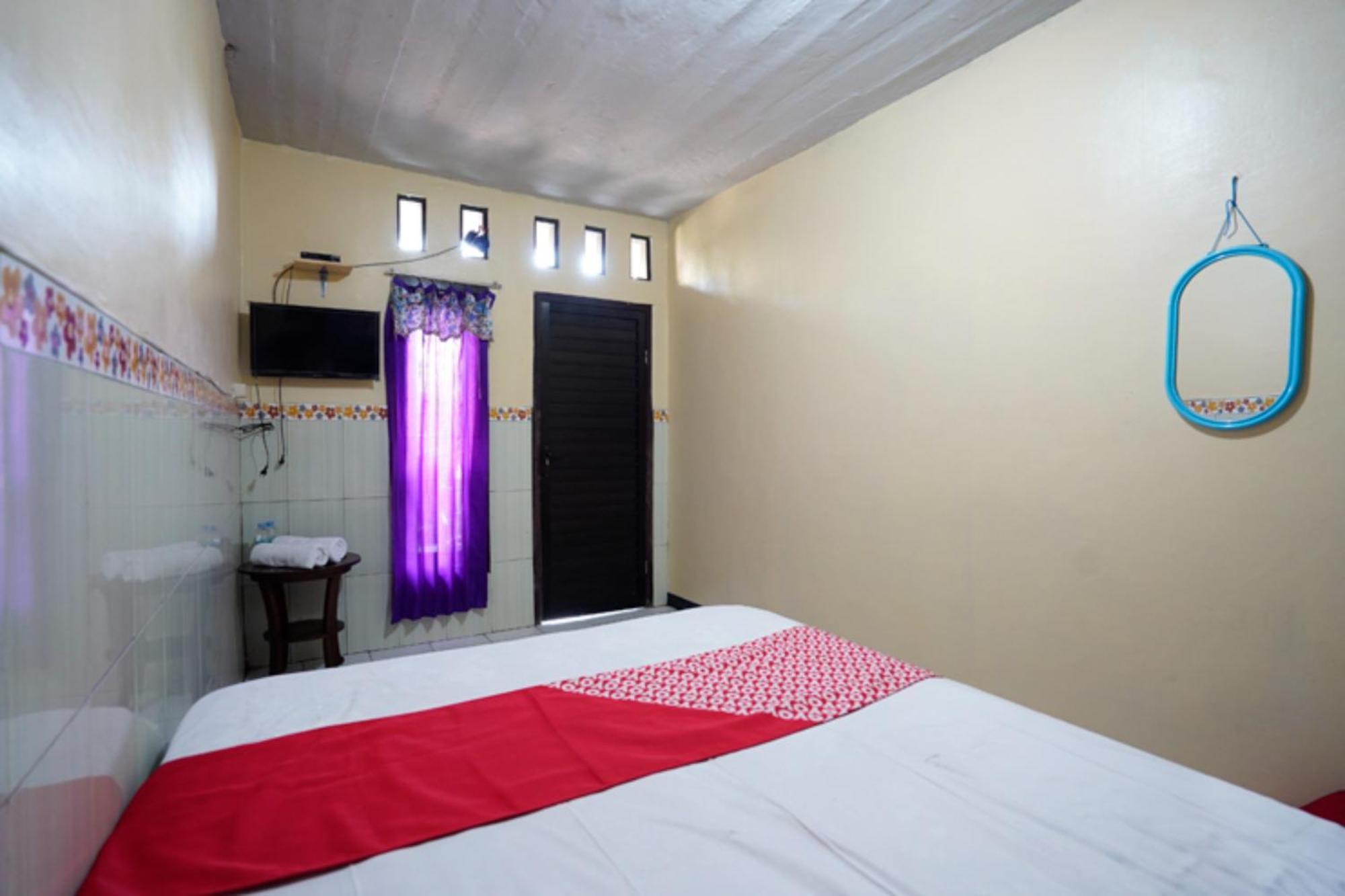 Oyo 927 Carina Hotel Claket Exterior photo
