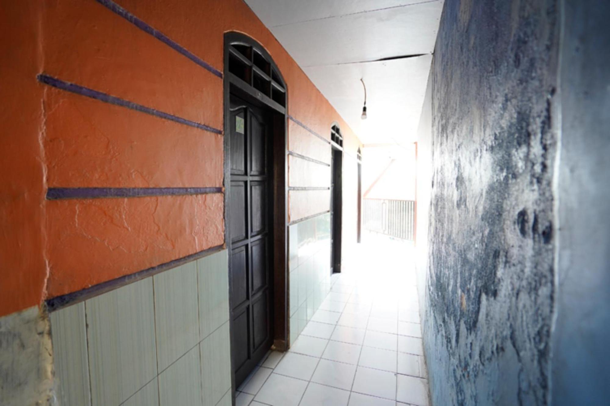Oyo 927 Carina Hotel Claket Exterior photo