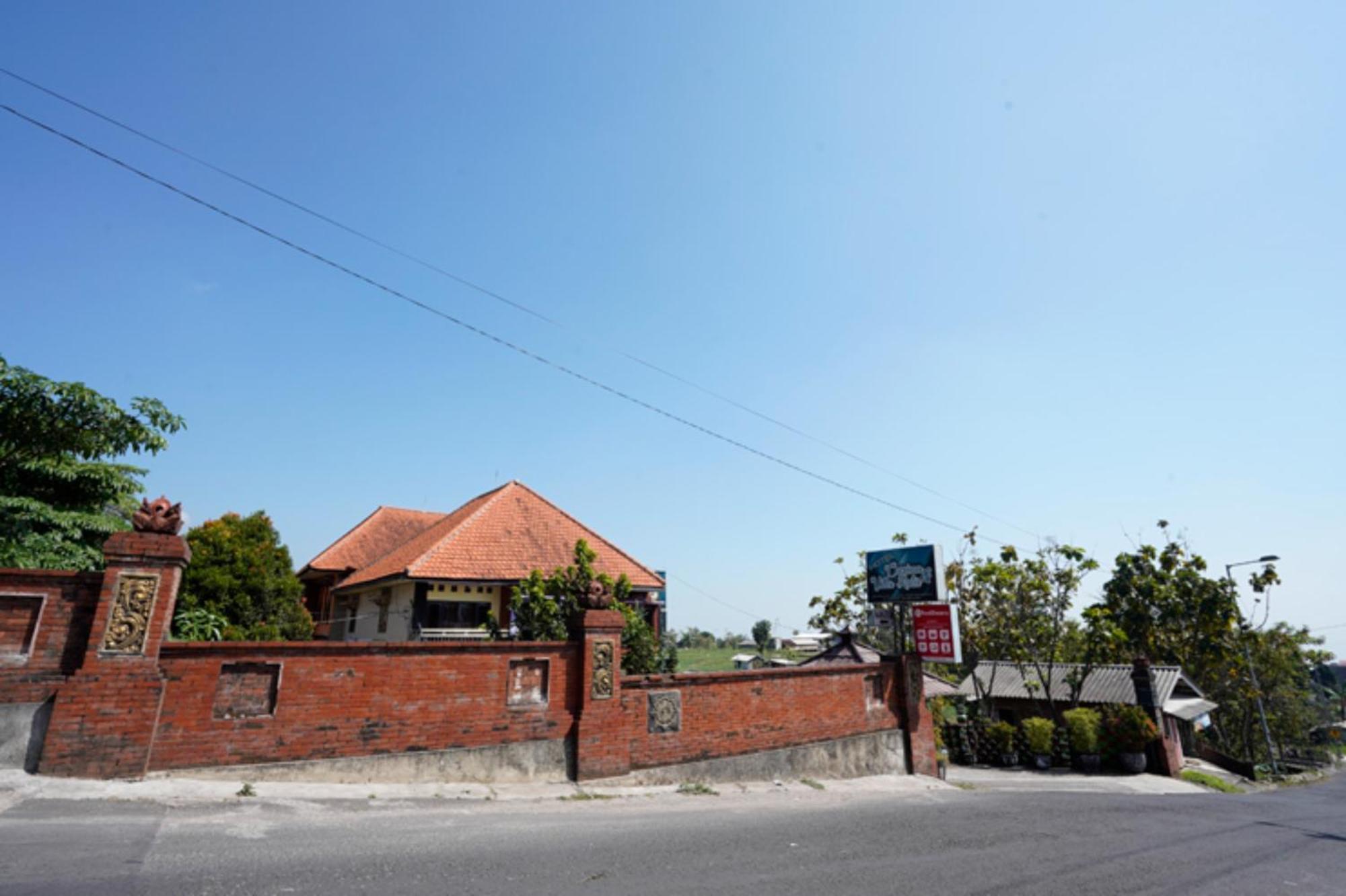 Oyo 927 Carina Hotel Claket Exterior photo